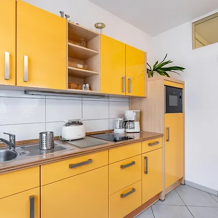 Apartamento - 3 *
